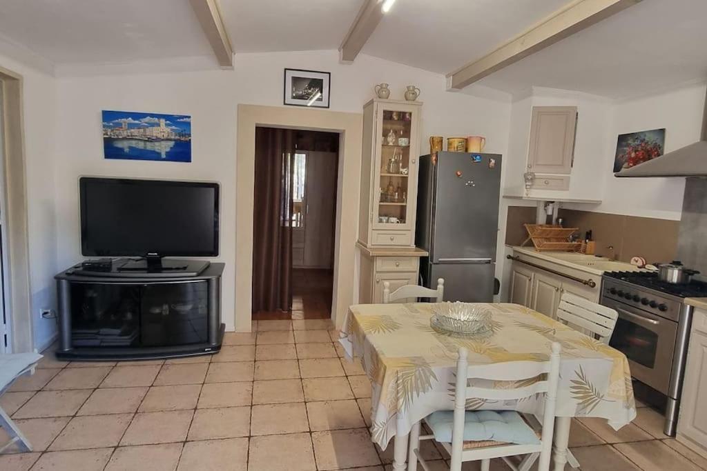 Maisonnette Chez L'Habitant La Ciotat Kültér fotó